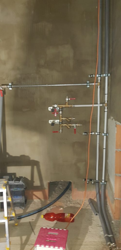 Doubravčice: Rozvod vody v RD, materiál PeX/AL/PeX – vícevrstvé potrubí